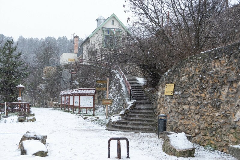 _DSF2367_Pál-völgyi-barlang Látogatóközpont épülete