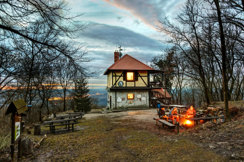 sasfeszek_turistahaz_3_GA_1